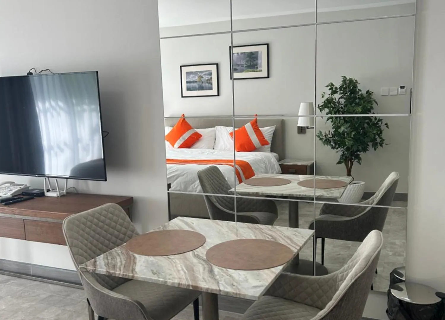 Room In La Grande Residences Angeles 4*,